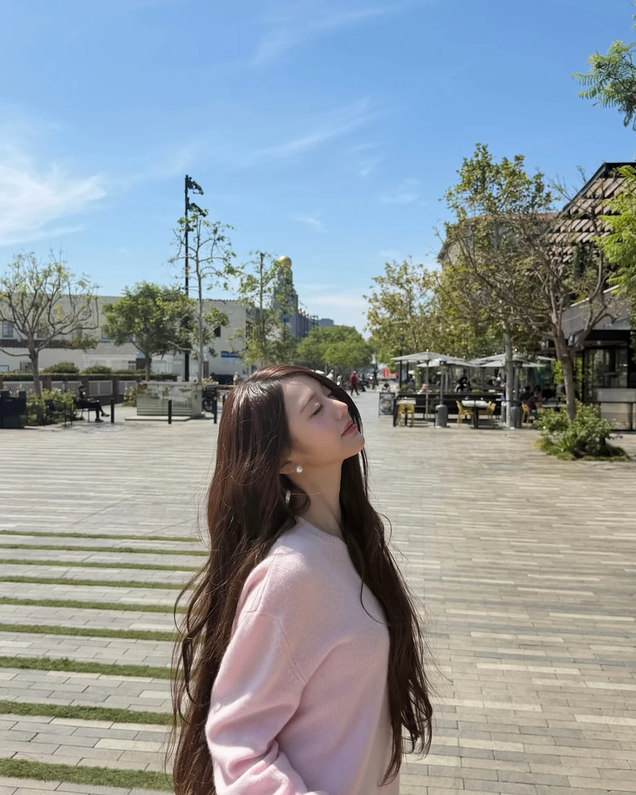 55d45879-98a5-42f3-a8e7-d6b177bd9046_010.webp